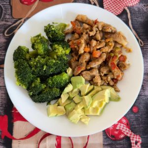 Receta Fácil de cerdo con Brócoli y Aguacate